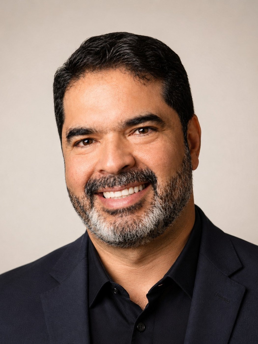 Retrato de Humberto Lima Filho, fundador da JHL Consultoria